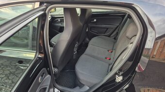 Volkswagen Up 2021 1.0 48kW 1.Maj. zadní Kamera DAB Radio - 9