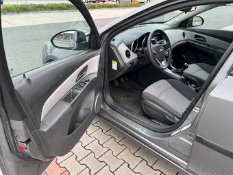 Chevrolet Cruze 1.6i 83kw 1. maj. koup. ČR naj.98t - 9
