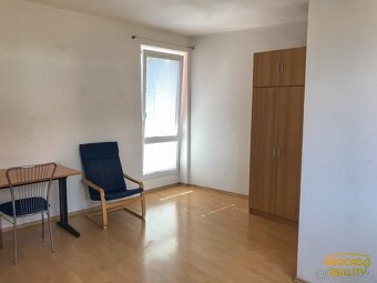 Prodej světlého a prostorného bytu 3+KK u Hamerského rybníka - 9