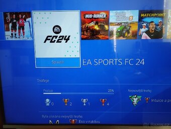 Prodám PS4 1 TB - 9