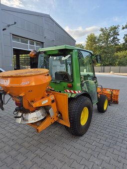 JOHN DEERE 2032 4X4 malotraktor - zimní údržba - 9