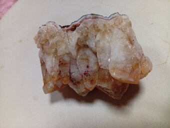 Druza křišťálu křemene... Madagaskar , 360 gr. - 9