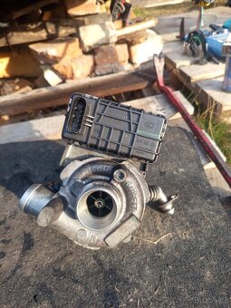 Dily z tohoto vozu Pugeot 607 V6 - 9