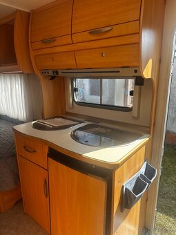Karavan Fendt 510 SAPHIR, rok 2007, solární panely - 9