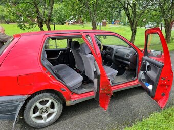 VW GOLF 1.9 TDI - motoricky super - 9