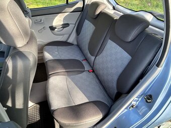 Kia Picanto 2007, 1.0i - 9