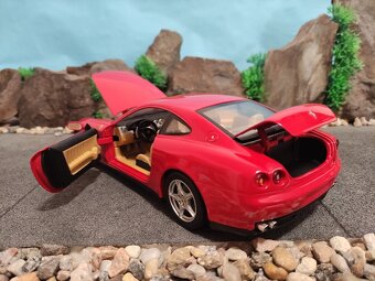 prodám model 1:18 ferrari 612 scaglietti - 9