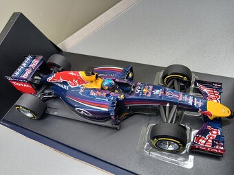 F1 INFINITI RED BULL RB10 2013 VETTEL MINICHAMPS 1:18 - 9