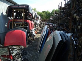 MITSUBISHI CHLADIČE,RADIÁTO,TLUMIČE, KARDANY,MOTORY,Ř.JEDNOT - 9