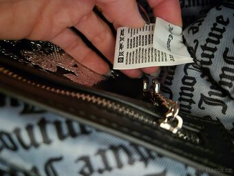 Juicy Couture kabelka Iris Fur M Shopping Black - 9