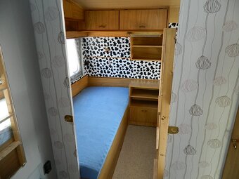 Dvouosý karavan Wilk Stern de luxe - 9