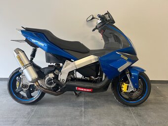 DERBI-PIAGGIO GP1 250 - 9