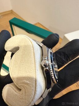 Rolex Submariner 16610LN (2010) – NOS, Full Set - 9