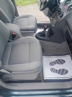 Volkswagen Caddy 2005 dovoz Německo - 9
