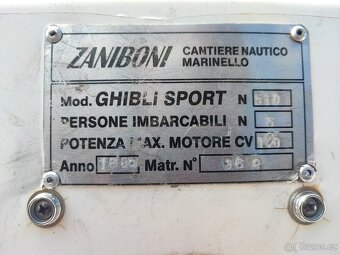 Motorovy clun ZANIBONI 5m , z podvozkiem - 9