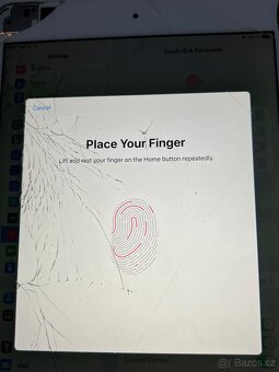 iPad Mini 4 16gb +4G (Cellular), poškozený ale funckni - 9