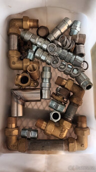 manometry , nátrubeky s maticí nerez kulaky aj.. - 9