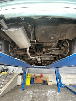 Bmw e36 compact 1.9 77kw - 9