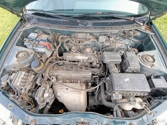 Toyota RAV4 2,0 - 9