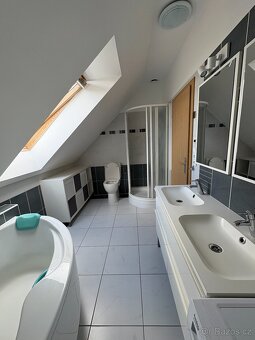 Prodej rodinný dům CP 343 m2 s garáží, zahradou - 9