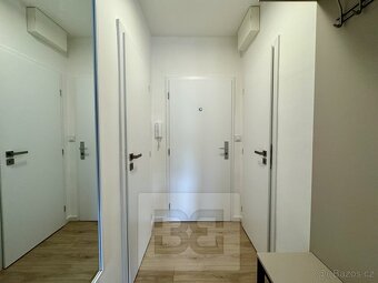 Pronájem byty 1+kk, 30 m2 - Zlín, ev.č. N07970 - 9