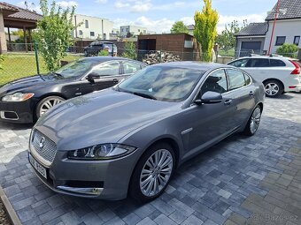 Jaguar XF 3.0 benzín 340 koní 4x4 - 9