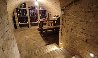 Prodám rodinný dům (penzion) - 9