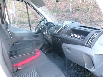 Prodám obytnou dodávku Ford Transit - 9