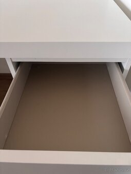 Psací stůl IKEA Malm s šuplíkem - 9