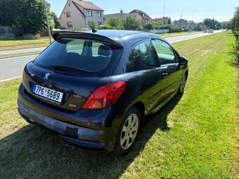 Peugeot 207 1,6 - 9