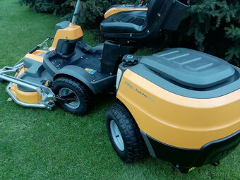 Traktor Stiga Park Pro 340 IX s pohonem všech kol a hydrauli - 9