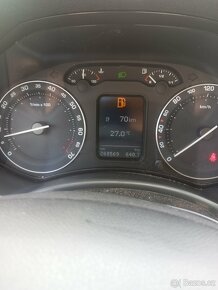 Prodám Škoda Octavia 2,1,6,.75kw, benzín - 9