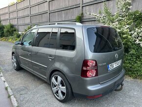 touran tdi 103kw highline dsg xenon - 9
