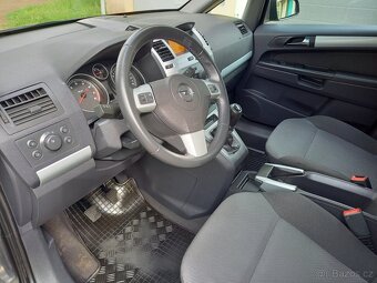 Opel Zafira 1,8 16V 103kw r.v.2010 7míst - 9