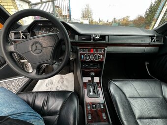 Mercedes-Benz 124, E 220E BEZ KOROZE,SUPER STAV - 9