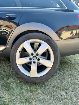 Audi A6 allroad - 9
