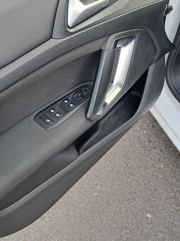 Prodám Peugeot 308 1.5 blu HDI - 9