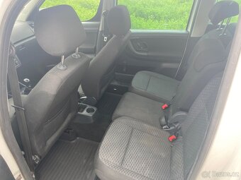 ŠKODA ROOMSTER 1.2 TSI 64 kW - 9