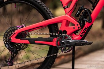 Prodám enduro kolo Evil Wreckoning v top stavu - 9