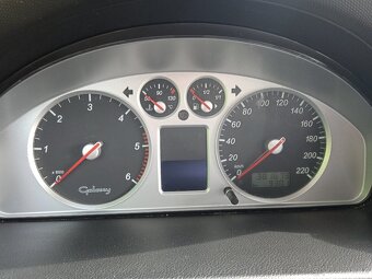 Ford Galaxy 1,9 tdi 85kW - 9