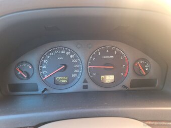 Volvo 2.8 T6 200kW - 9