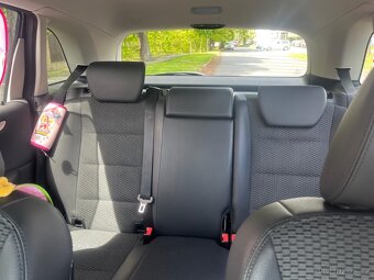 Mercedes Benz B180 - 9