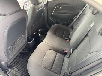 Kia Rio 1.4 CVVT 6q manuál - 9