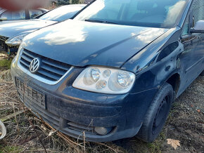 VW Touran 2,0TDI 100kW AZV 2006 - dily z bouracky - 9