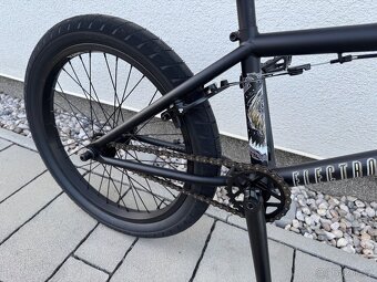 BMX kolo Flybikes Electron 21” RHD Flat Black - 9