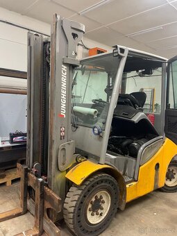 Vysokozdvižný vozík Jungheinrich - 9