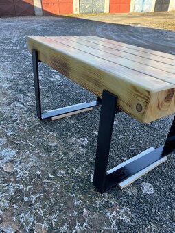 Konferenční stolek - 9