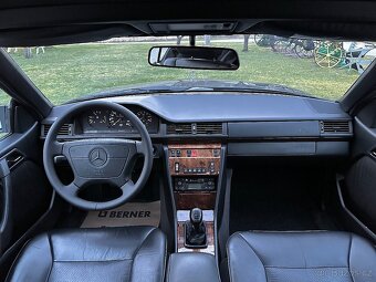 Mercedes W124 COUPE E320 V6 manuál • 61.663 km • dovoz IT • - 9