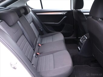 Škoda Octavia 1,4 TSI 103kW Elegance CZ (2013) - 9