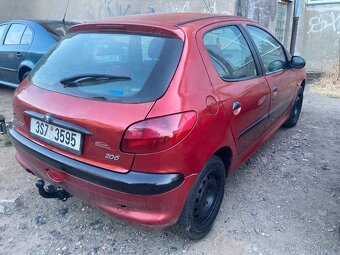 Peugeot 206 1.4HDI 50 KW. Rok 2003. Tažné - 9